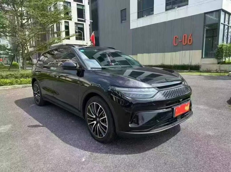 广州23年零跑汽车C116