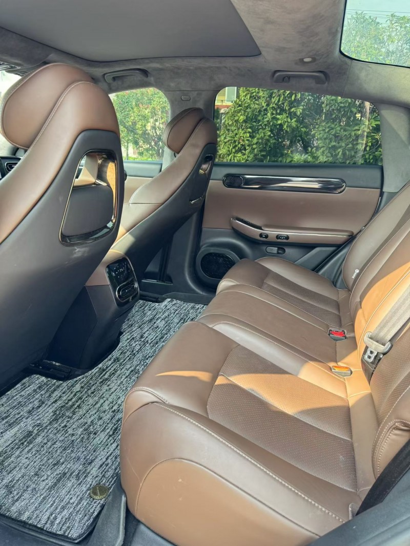 东营23年零跑汽车C014