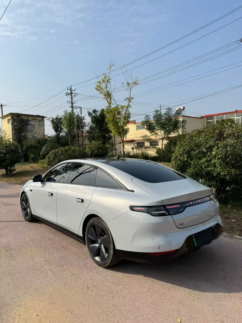 东营23年零跑汽车C019