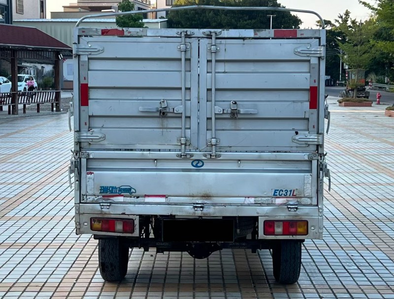 汕头23年瑞驰EC31微卡9