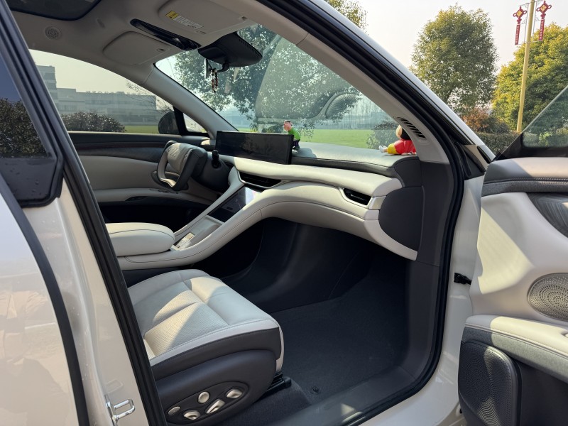 盐城25年智己LS68