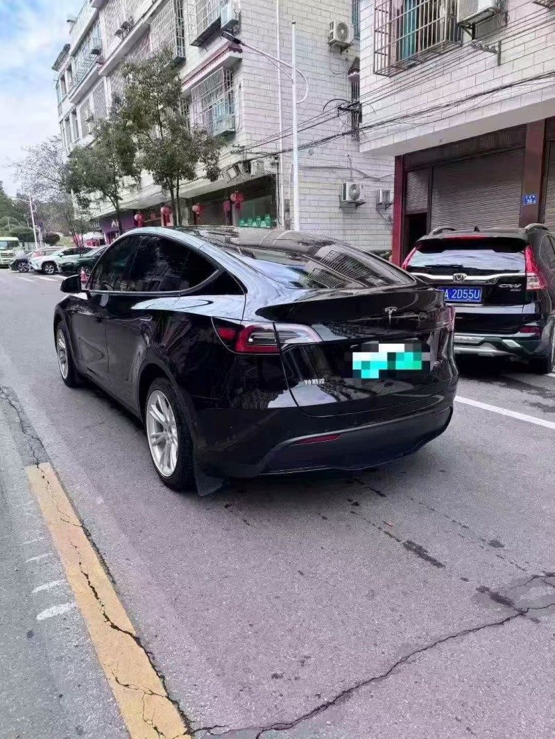 邵阳23年特斯拉MODEL Y7