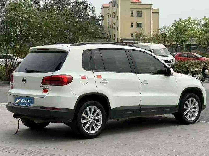 东莞17年大众途观6