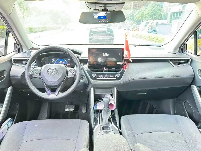 东莞24年丰田锐放8