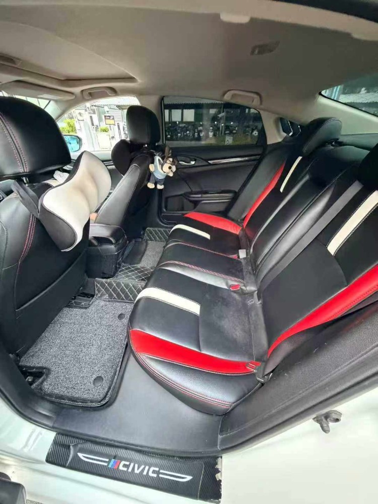 东莞17年本田思域9