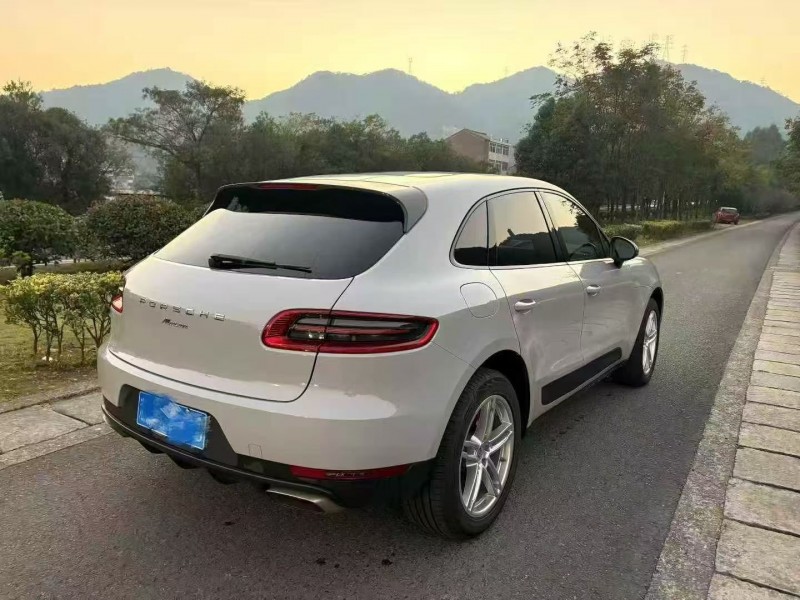 嘉兴16年保时捷Macan7