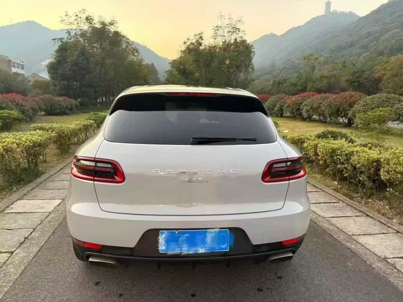 嘉兴16年保时捷Macan9