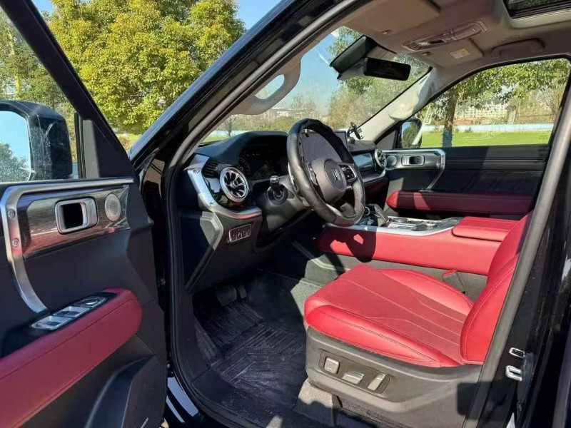 徐州25年长城汽车坦克4