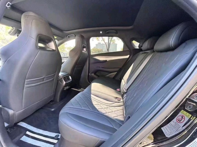 东营24年比亚迪海狮4