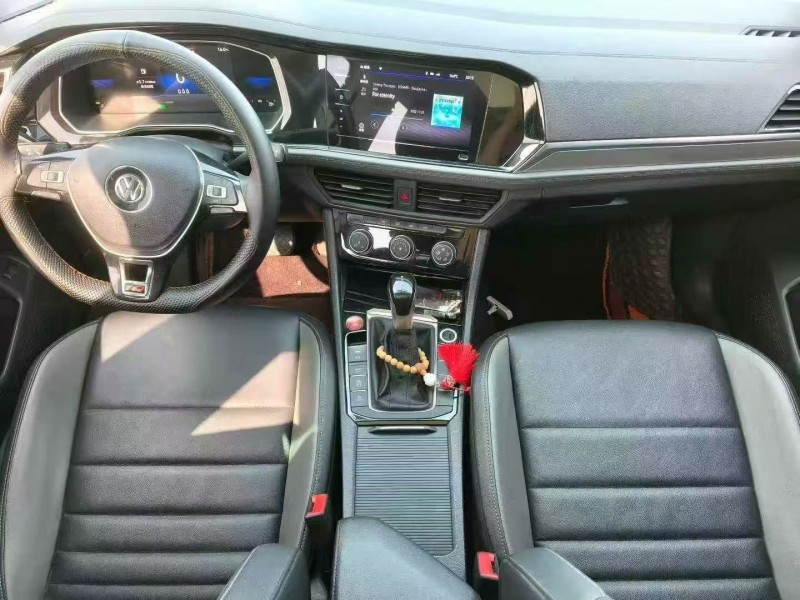 嘉兴21年大众速腾6