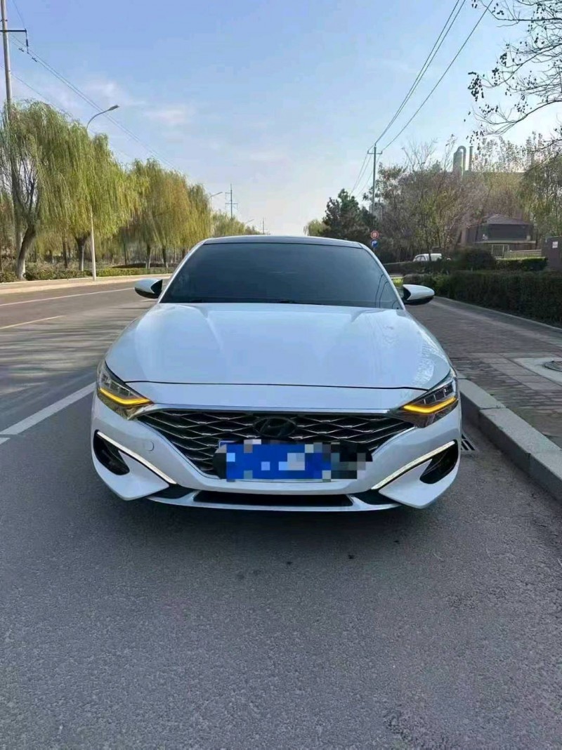 枣庄19年现代伊兰特1