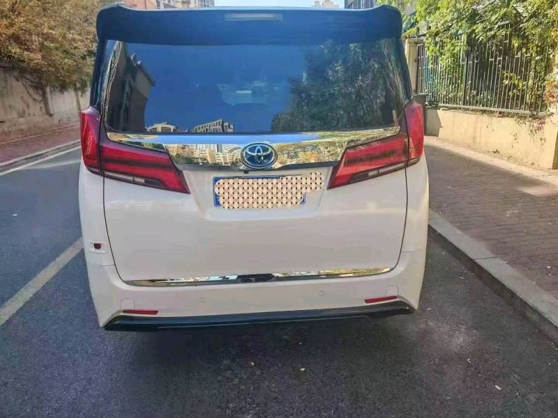 东营19年丰田埃尔法8