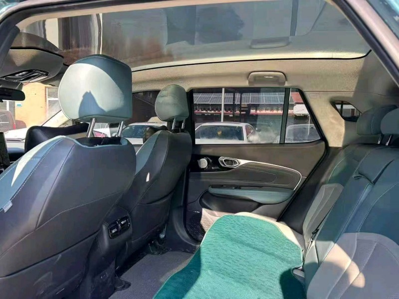 淄博24年传祺埃安V5