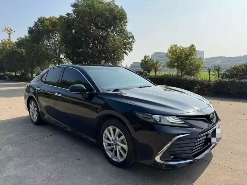 连云港22年丰田凯美瑞3