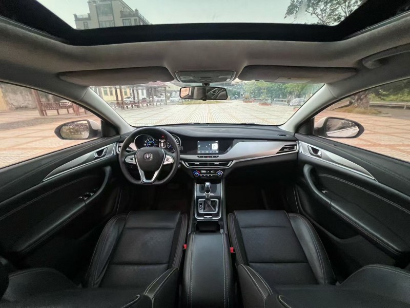 汕头18年长安汽车逸动7