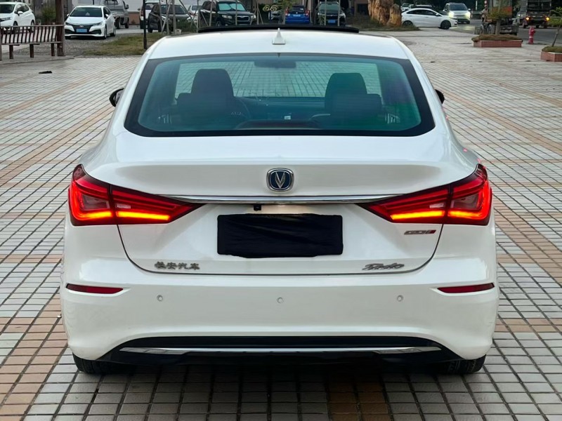 汕头18年长安汽车逸动9