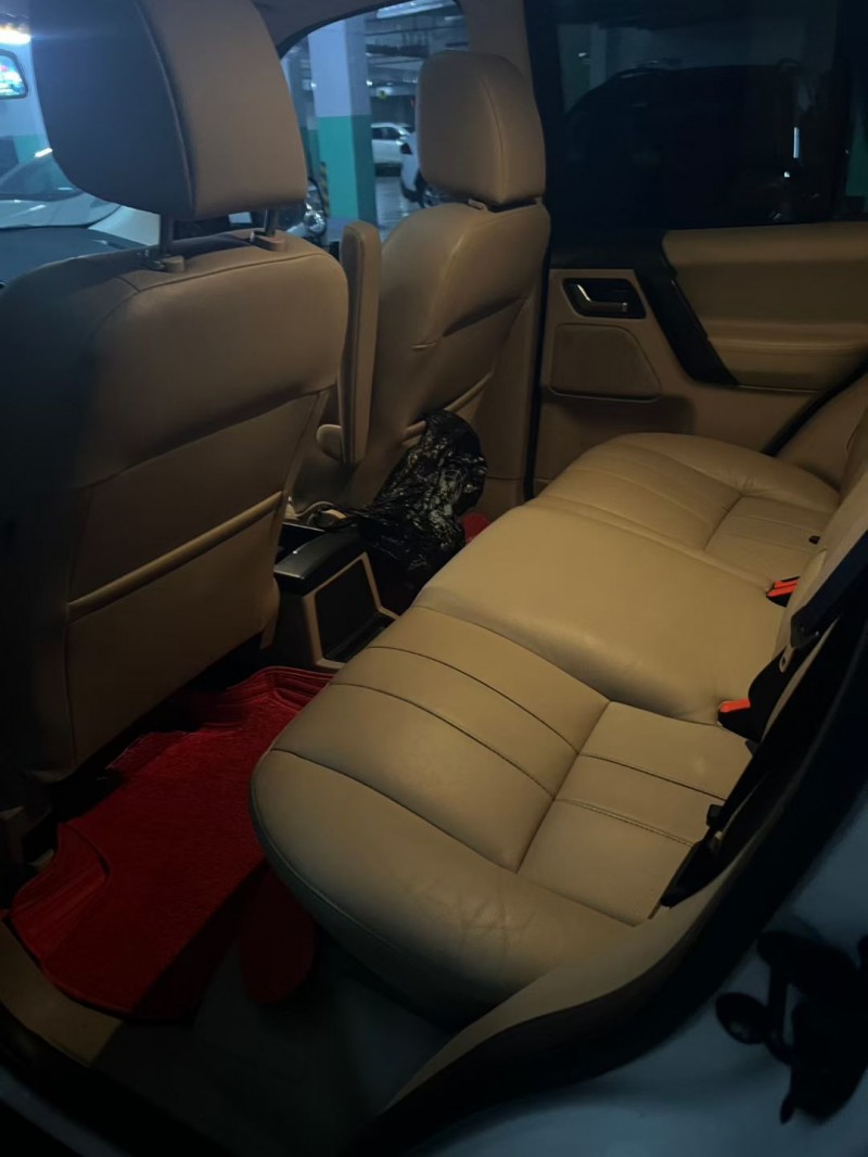 汕尾14年路虎神行者2