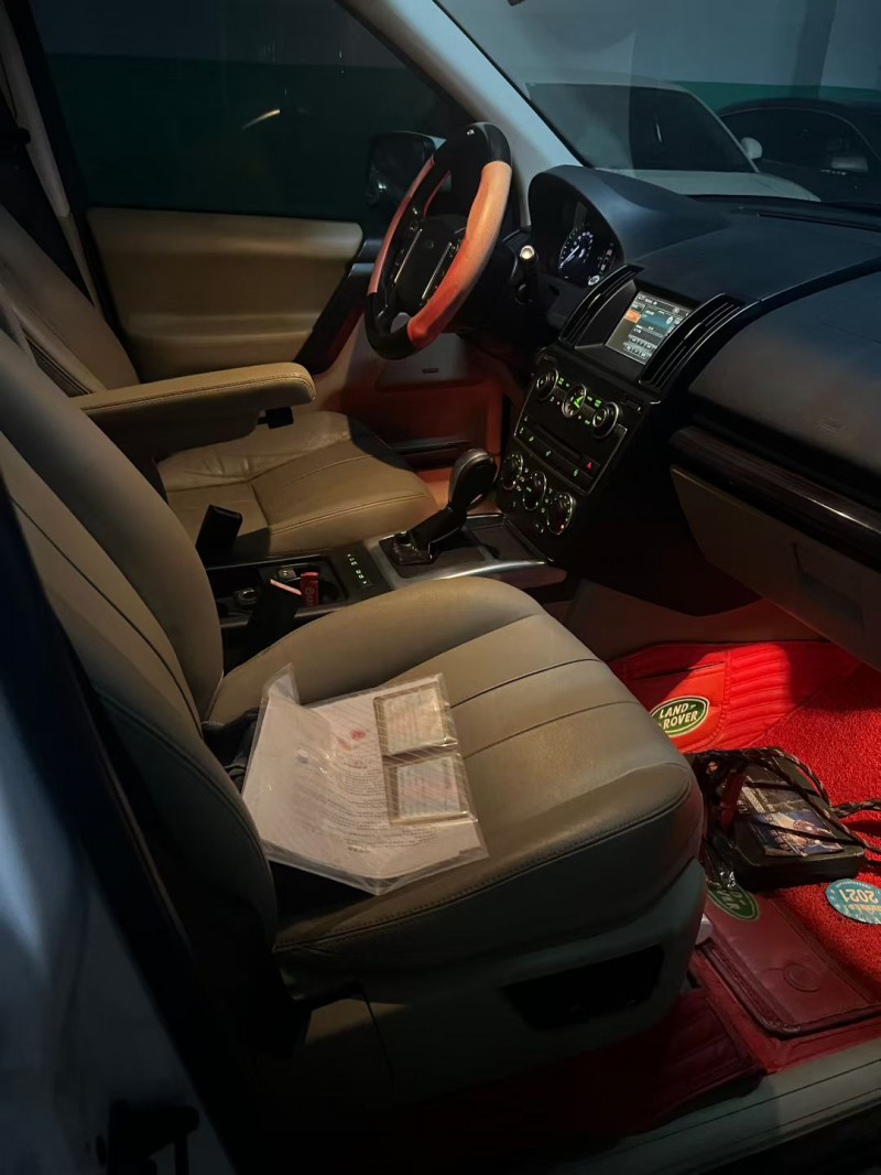 汕尾14年路虎神行者3