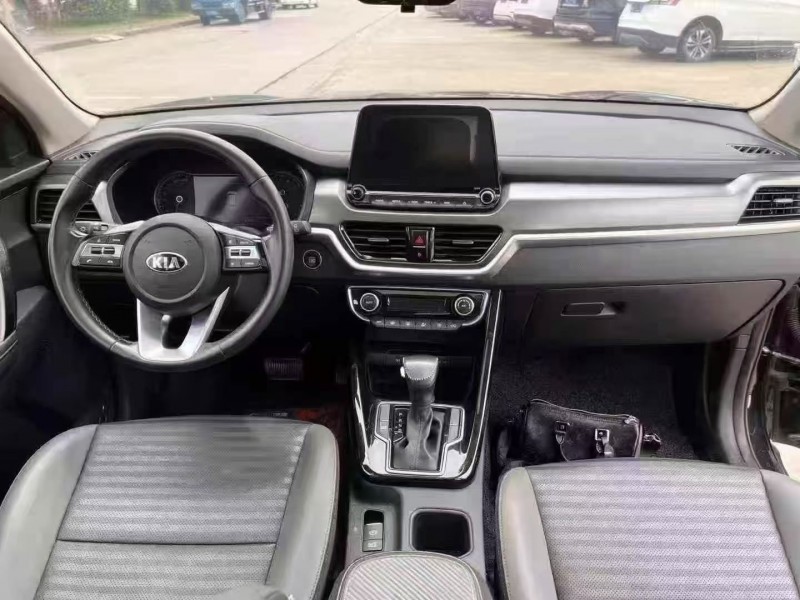 汕尾18年起亚智跑7