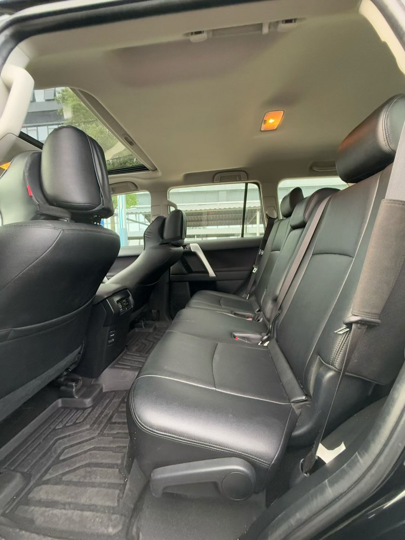 东莞19年丰田普拉多5