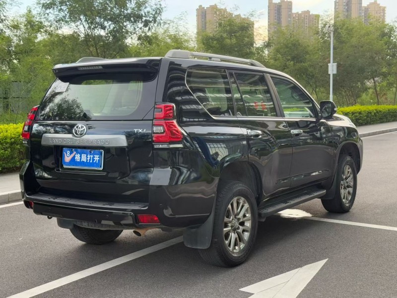 东莞19年丰田普拉多7
