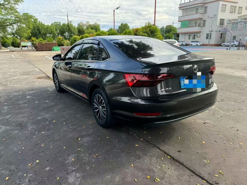 汕头19年大众速腾6