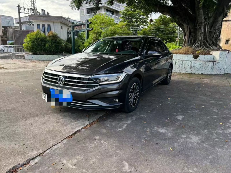 汕头19年大众速腾9