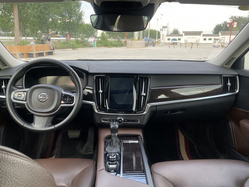 徐州18年沃尔沃S904