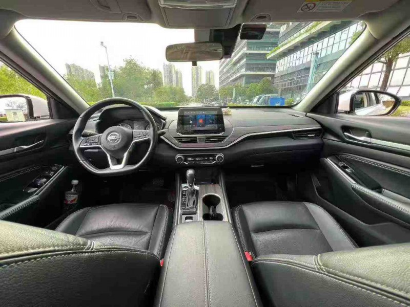 东莞22年日产天籁4