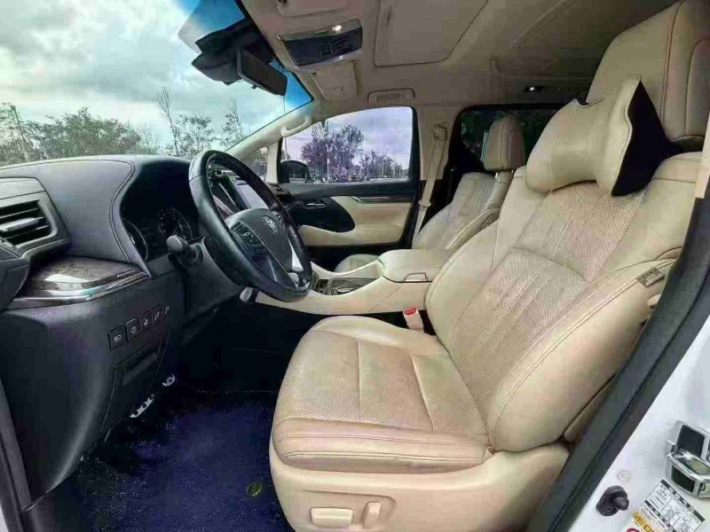 东莞19年丰田威尔法4