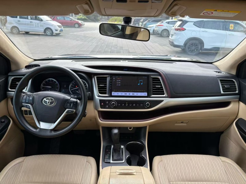 佛山16年丰田汉兰达5