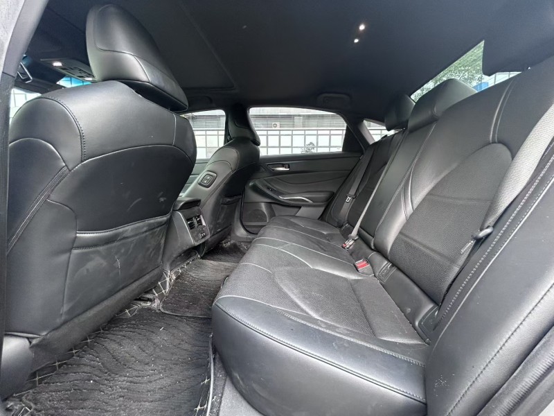 东莞19年丰田亚洲龙6