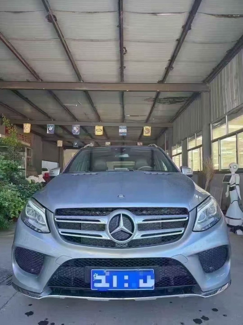 枣庄17年奔驰GLE1
