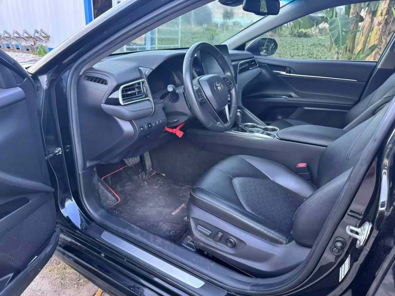 深圳22年丰田凯美瑞5