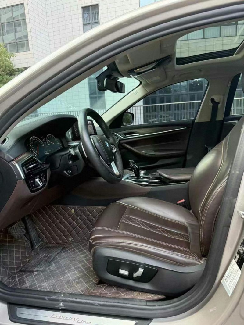 佛山18年宝马5系4