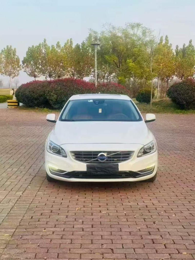 枣庄15年沃尔沃S60L1