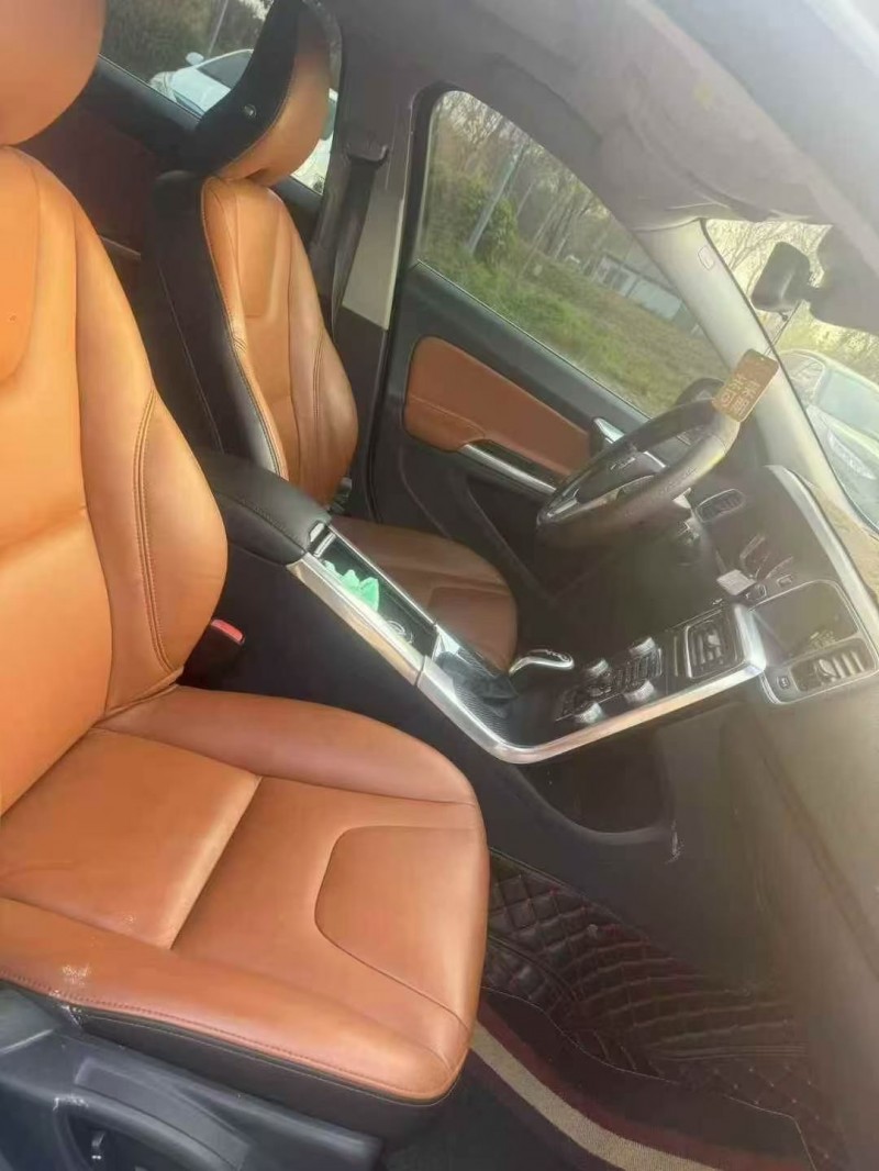 枣庄15年沃尔沃S60L5