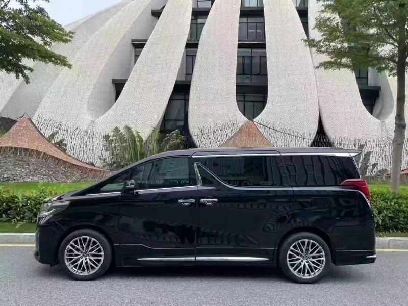 深圳19年丰田埃尔法8