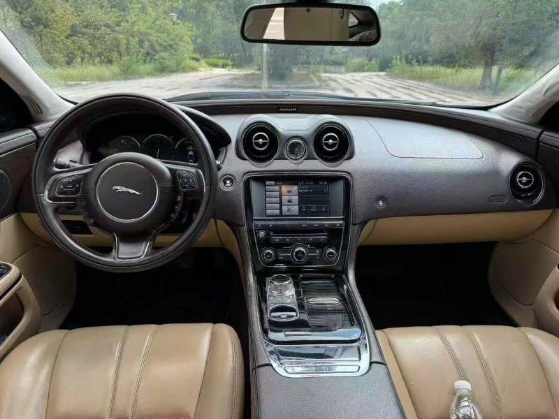 泰安16年捷豹XJL4