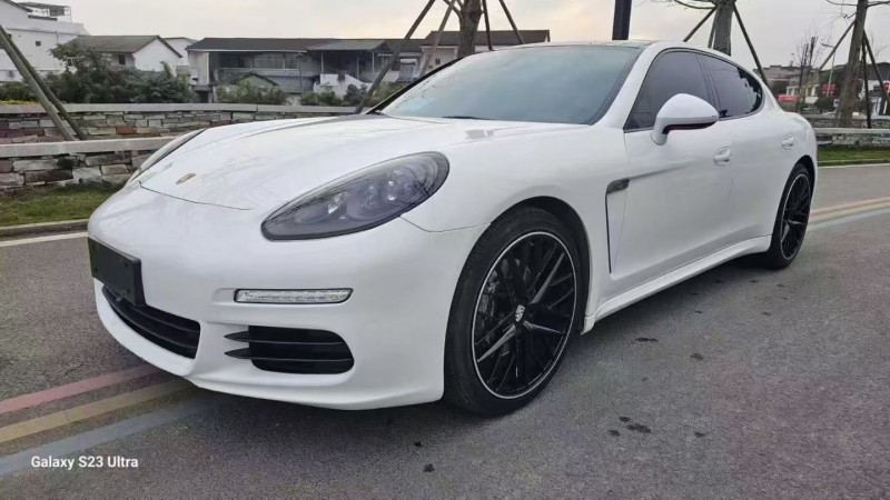 泸州15年保时捷帕拉梅拉2