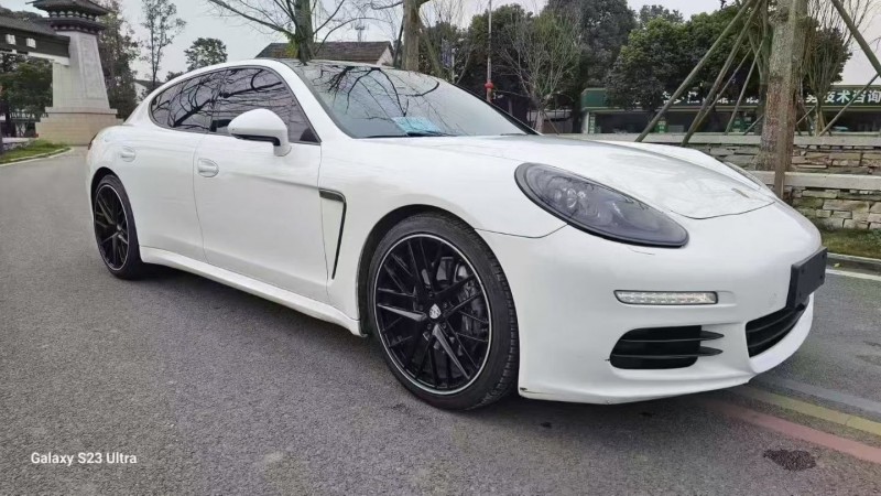 泸州15年保时捷帕拉梅拉3