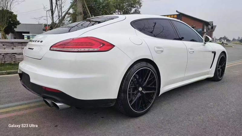 泸州15年保时捷帕拉梅拉8