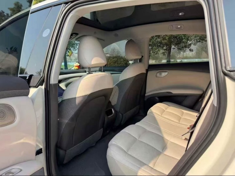 徐州25年智己LS65