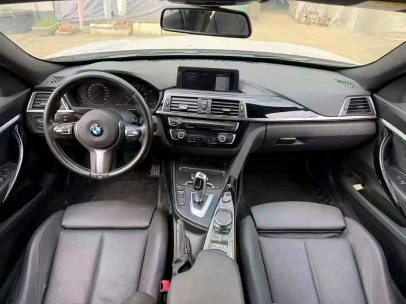 苏州20年宝马3系6