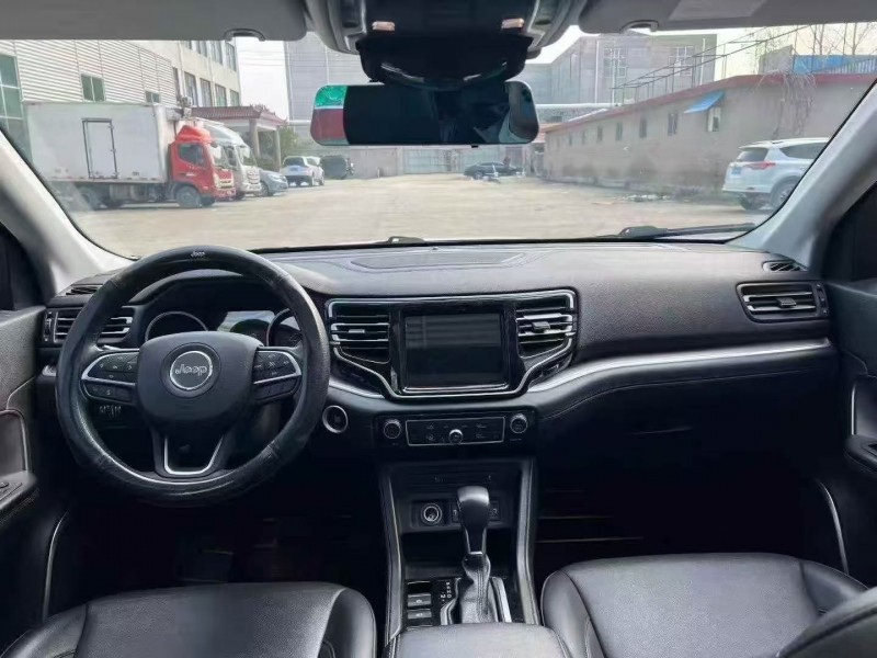 临沂20年Jeep指挥官6