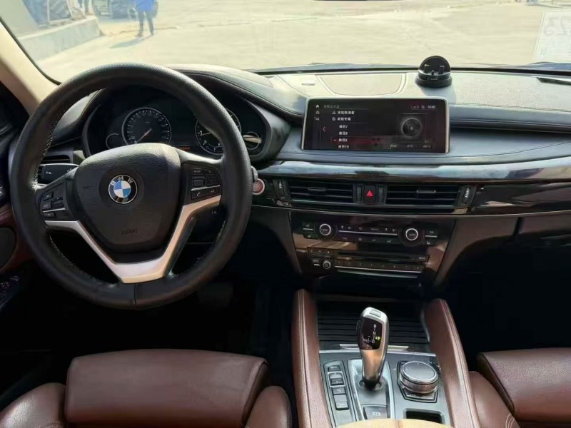 东营19年宝马X66