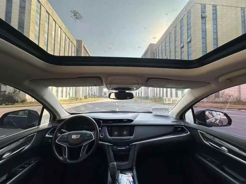 枣庄17年凯迪拉克XT55