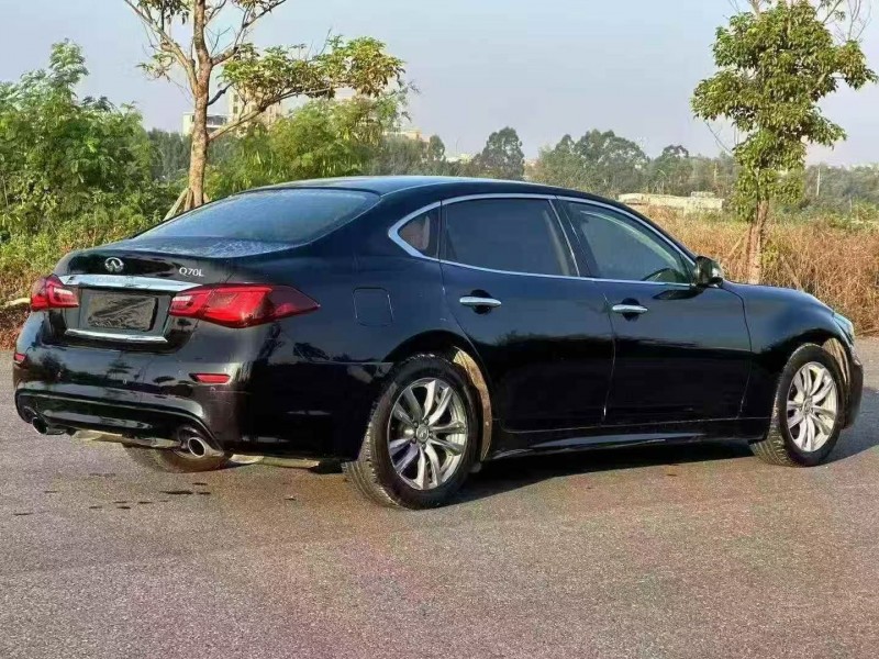 珠海18年英菲尼迪Q708