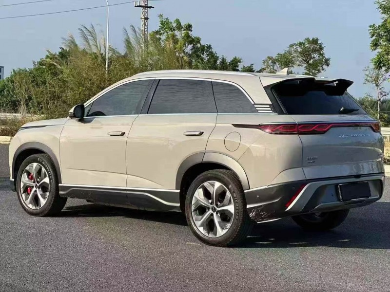 珠海24年比亚迪护卫舰6