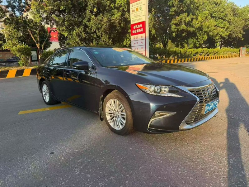 深圳17年雷克萨斯ES2